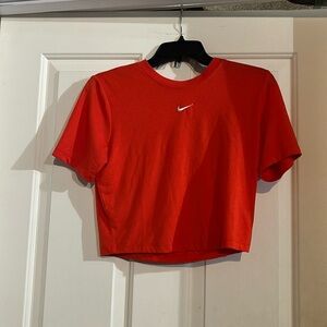 Nike red orange slim fit top size medium, like new